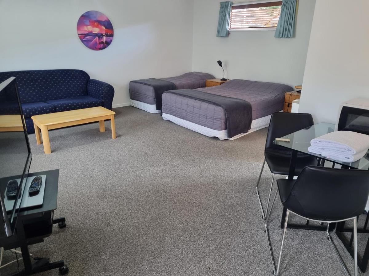 האנמר ספרינגס Glenalvon Lodge Motel מראה חיצוני תמונה